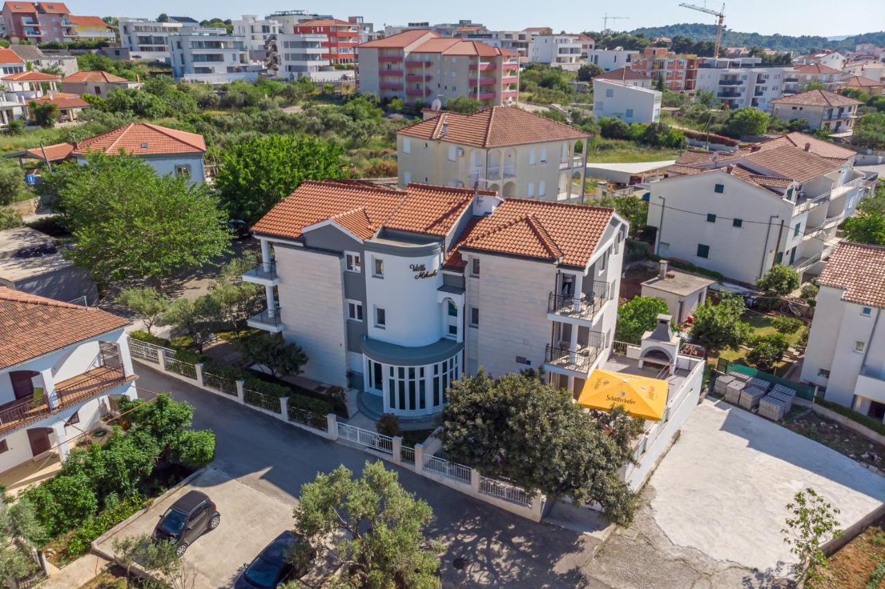 Island Resort Mihaela - Happy Rentals Trogir Dış mekan fotoğraf