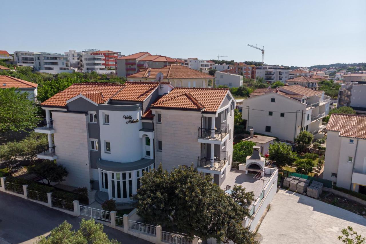 Island Resort Mihaela - Happy Rentals Trogir Dış mekan fotoğraf